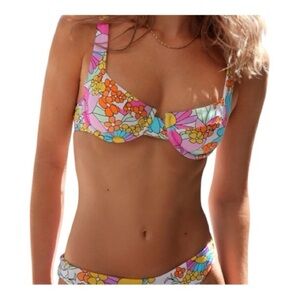 Vetchy Laguna Bikini Top- Size Medium